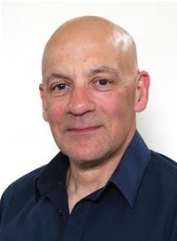 Profile image for Councillor Des Gibbons